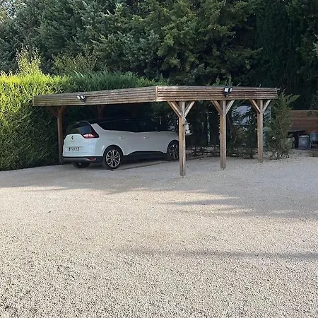 Gioia + Chalet, Piscine, Petanque, Jacuzzi & Brasero Bouc-Bel-Air