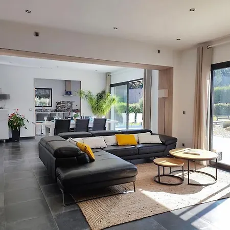 Villa Gioia + Chalet, Piscine, Petanque, Jacuzzi & Brasero