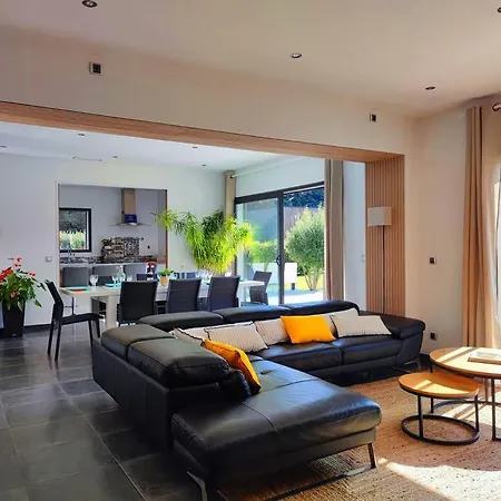 Villa Gioia + Chalet, Piscine, Petanque, Jacuzzi & Brasero *